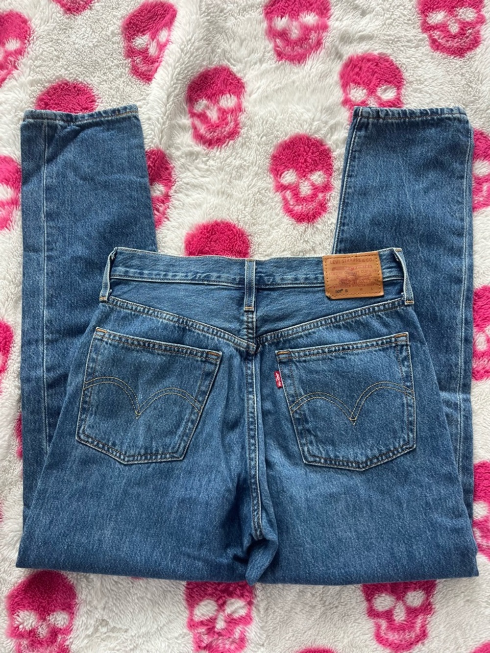 Levi's Women's Medium Blue Straight-Leg Jeans